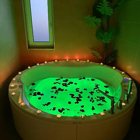 Visaj Jacuzzi Romantic * Temešvár