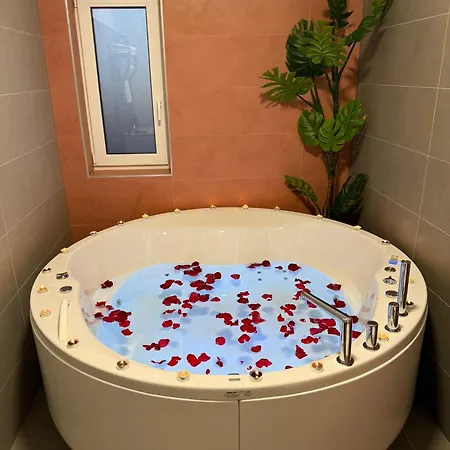 Visaj Jacuzzi Romantic * Temešvár
